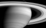 Sobrevolando Saturno